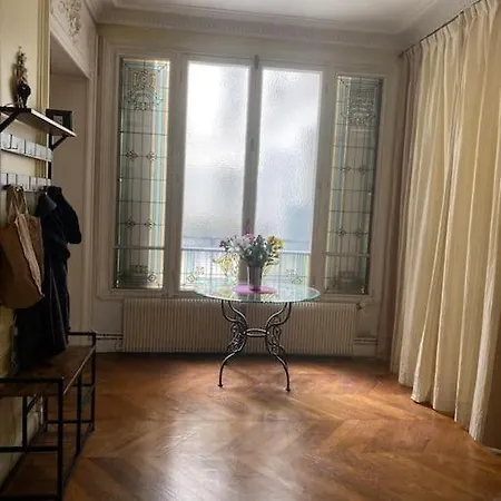 Appartement - - 16eme Paris