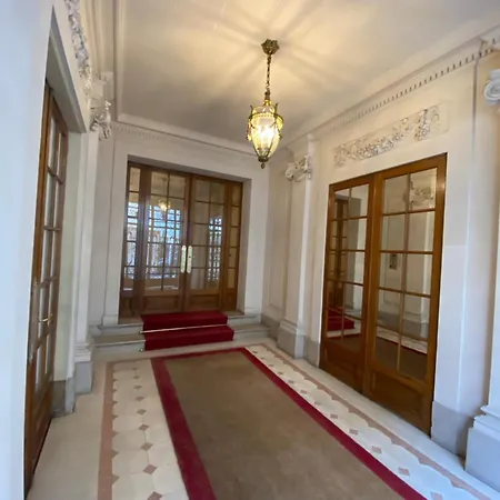 Apartment - - 16eme Paris